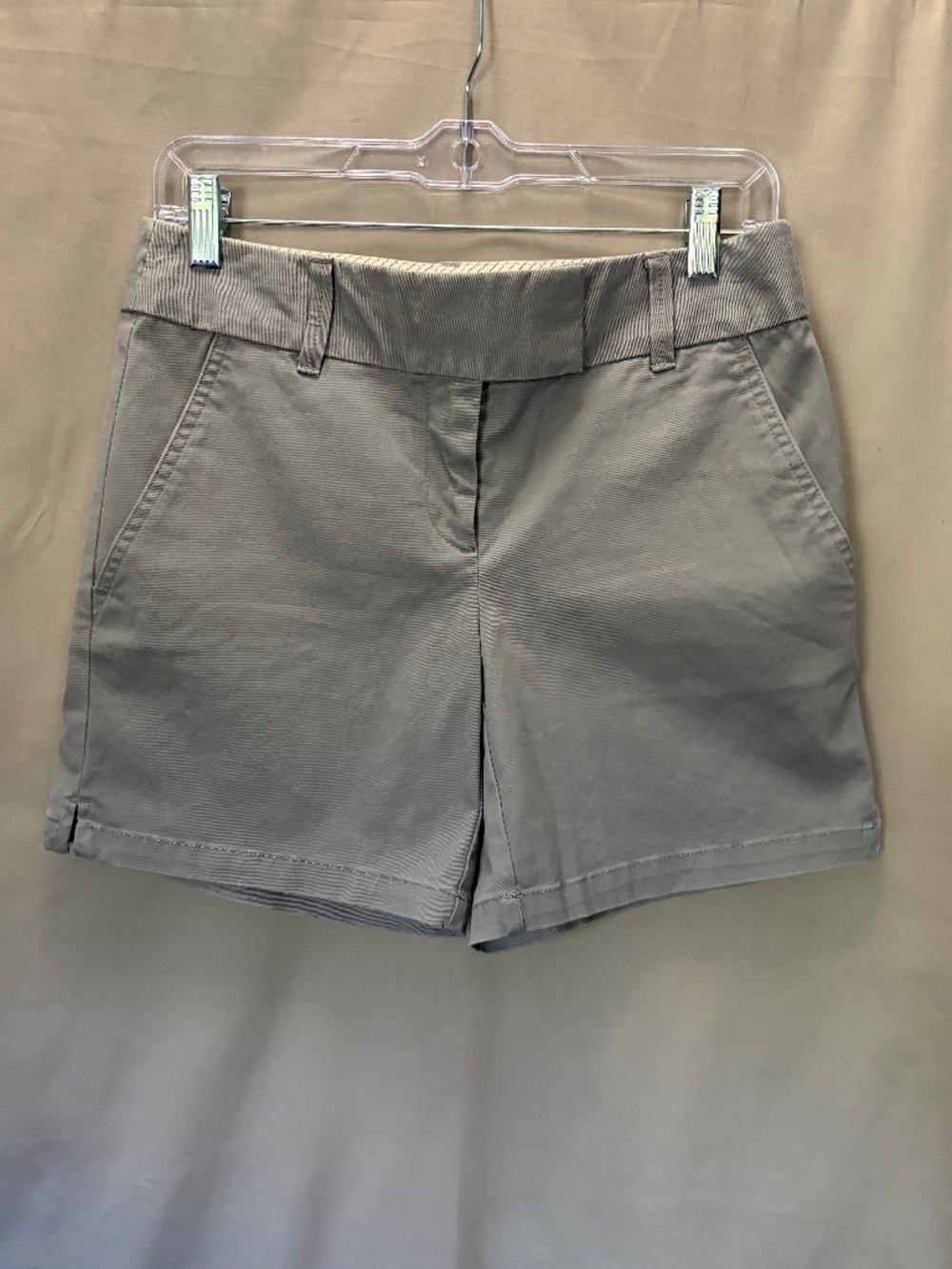 LOFT Bermuda Shorts, color Gray, Size 0 (NWT)